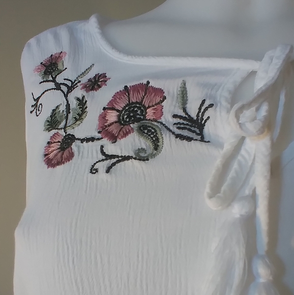 Embroidered Tribal Jeans Top with Bell Sleeves. Boho casual. - Picture 3 of 9